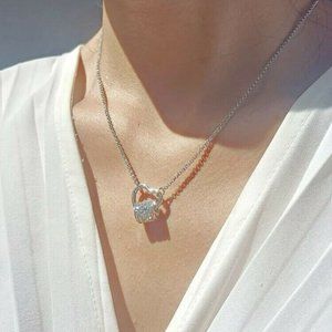 Gold Pendant Necklace